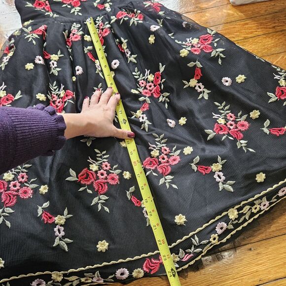 NWOT Chi Chi London Black Floral Embroidered Mesh Tulle Dress Detachable Straps - Picture 5 of 16